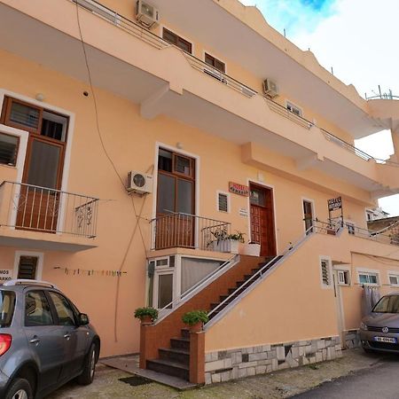 Hotel Casamia Saranda Extérieur photo