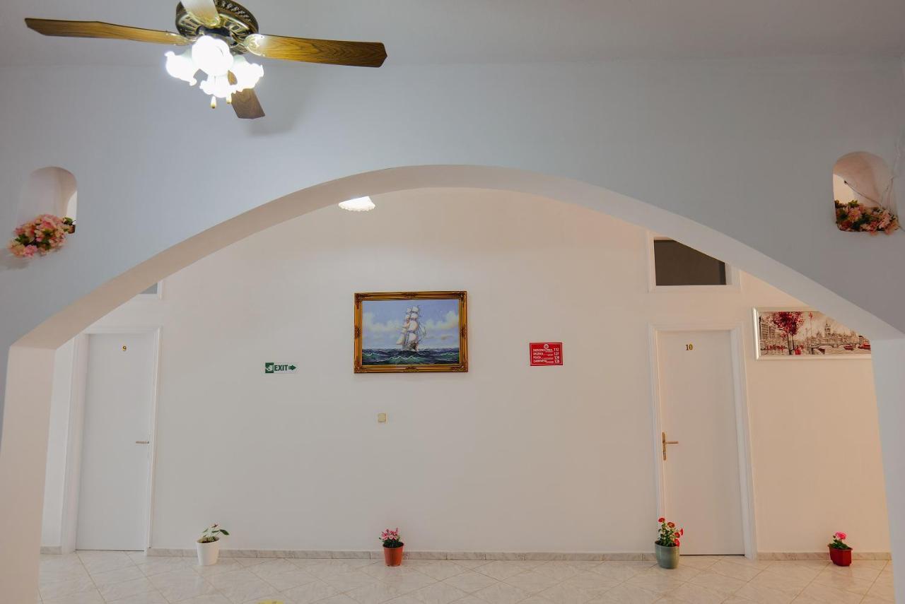 Hotel Casamia Saranda Extérieur photo